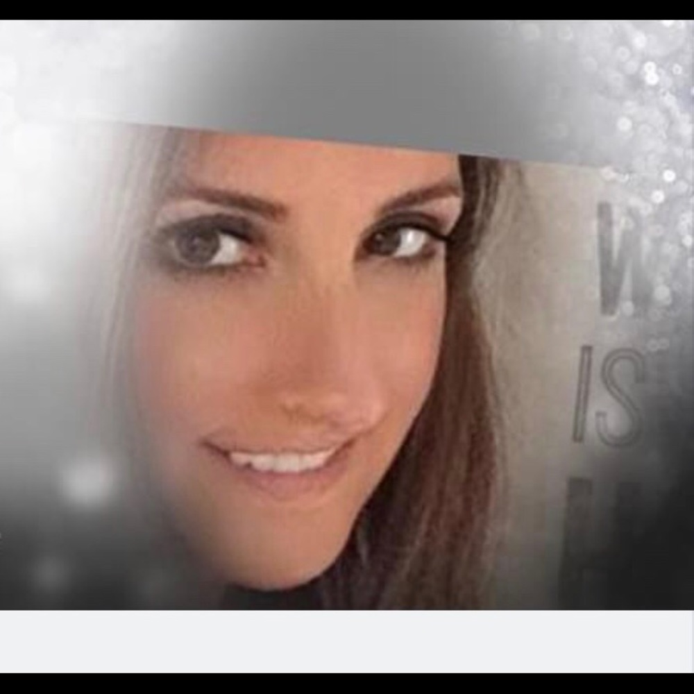 Meet your Posher, Gina